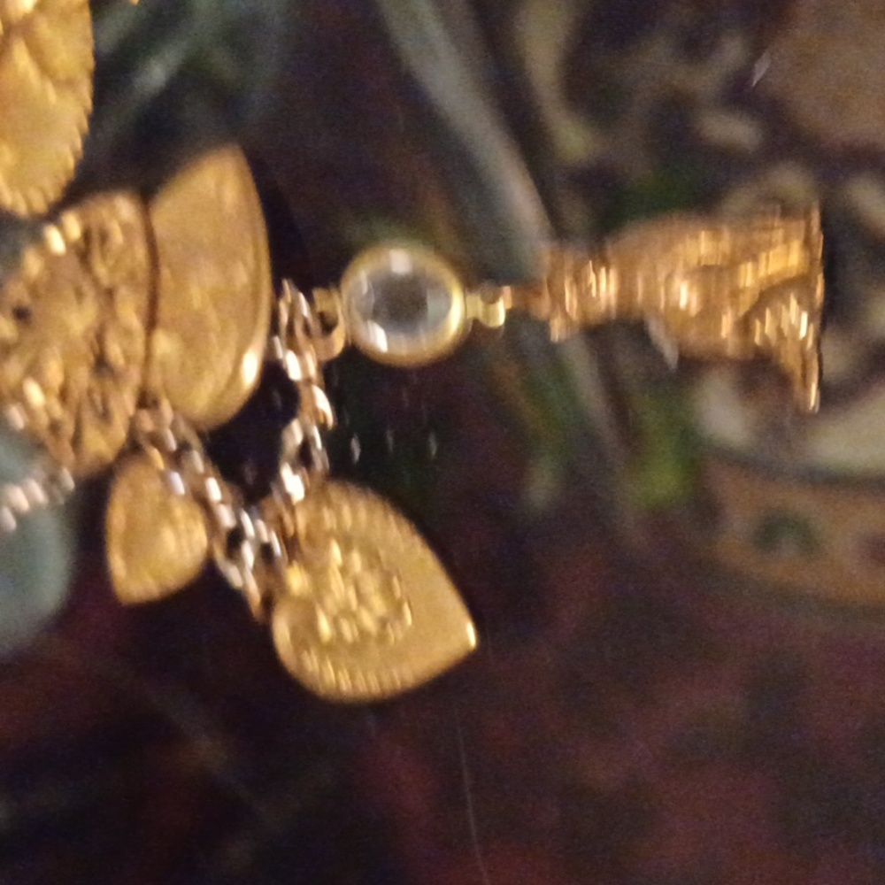 GOLDTONE AND BRASS HEARTS WITH CATS  RARE FIND NECKLACE - Picture 4 of 6